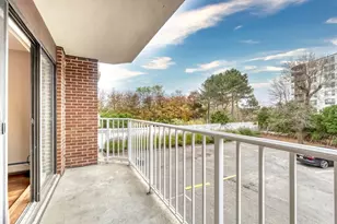 131 Coolidge Ave, Watertown, MA 02472 - Photo 17