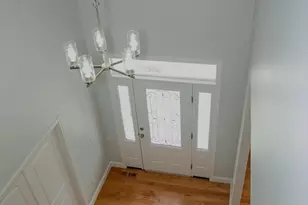 99 Crystal Brook Dr, Springfield, MA 01118 - Photo 3