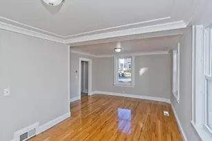 52 Orange St, Westfield, MA 01085 - Photo 7