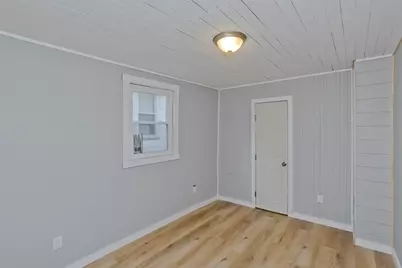 956 Dwight St, Holyoke, MA 01040 - Photo 13