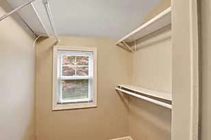 1606 Wilbraham Rd, Springfield, MA 01119 - Photo 17