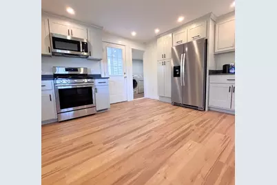 301 Central St, Hudson, MA 01749 - Photo 7