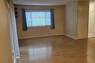 19 Meadowood Dr, Stoughton, MA 02072 - Photo 5