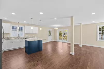 271 Ames St, Brockton, MA 02302 - Photo 7