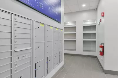 585 Essex St #503, Lynn, MA 01901 - Photo 17