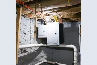 84 Cambridge St, Lowell, MA 01851 - Photo 35