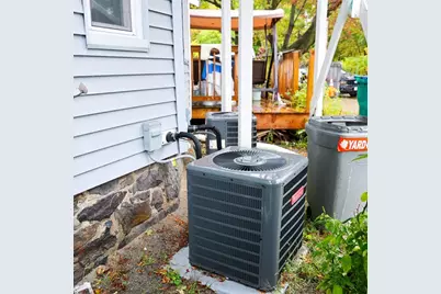 84 Cambridge St, Lowell, MA 01851 - Photo 37