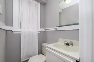 18 Larch Rd, Wellesley, MA 02482 - Photo 9