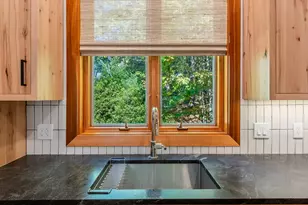 100 Larkspur Dr, Amherst, MA 01002 - Photo 13