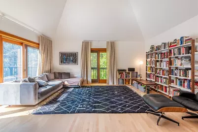 100 Larkspur Dr, Amherst, MA 01002 - Photo 17