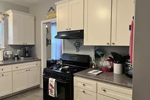 49 Farnham St, Fall River, MA 02720 - Photo 5