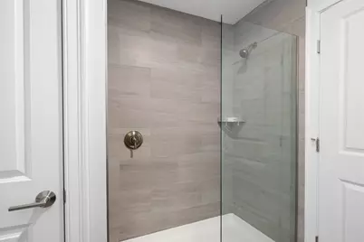 101 California Ave #303, Quincy, MA 02169 - Photo 9