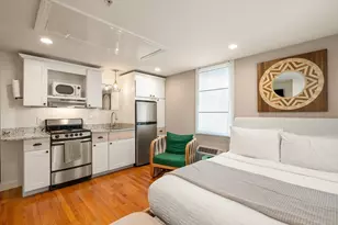 11 Charter St, Newburyport, MA 01950 - Photo 15