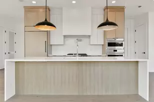 14 Green St, Brookline, MA 02446 - Photo 7