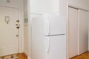 1253 Beacon St, Brookline, MA 02446 - Photo 9