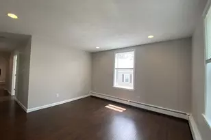 36 Upham St, Salem, MA 01970 - Photo 3