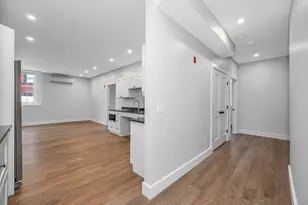 241 W 6th, Lowell, MA 01850 - Photo 5