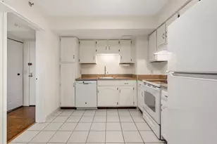 250 Hammond Pond Pkwy, Newton, MA 02467 - Photo 17