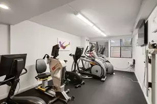 250 Hammond Pond Pkwy, Newton, MA 02467 - Photo 23