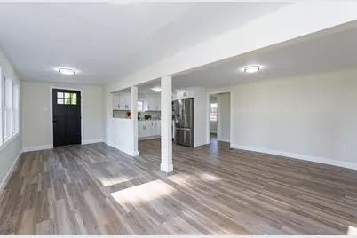 9 Everett St, Carver, MA 02330 - Photo 7