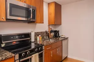 16 Miner St, Boston, MA 02215 - Photo 5