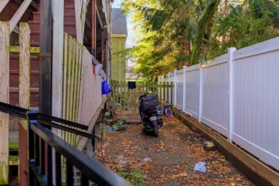 46 Saxton St, Boston, MA 02125 - Photo 23