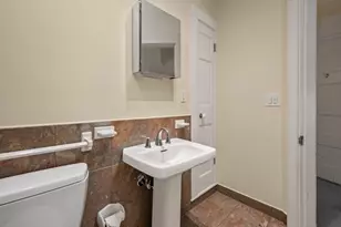 177 Main St, Amesbury, MA 01913 - Photo 25