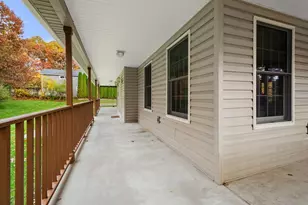 956 Poole St, Ludlow, MA 01056 - Photo 33