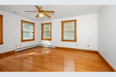 956 Poole St, Ludlow, MA 01056 - Photo 21