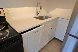 14 Concord Ave, Cambridge, MA 02138 - Photo 11