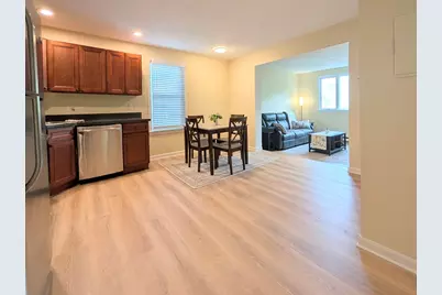 28 Claremont Ter #6, Swampscott, MA 01907 - Photo 3