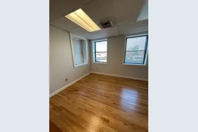 111 Willard St #1D, Quincy, MA 02169 - Photo 5