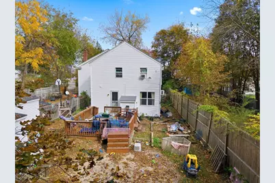 36 Elm St, Uxbridge, MA 01569 - Photo 5