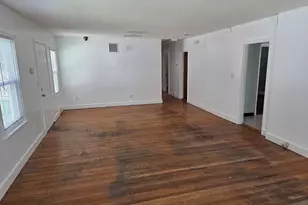 499 Maple St, Fall River, MA 02720 - Photo 11