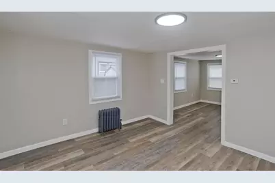 151 Littleton St, Springfield, MA 01104 - Photo 11