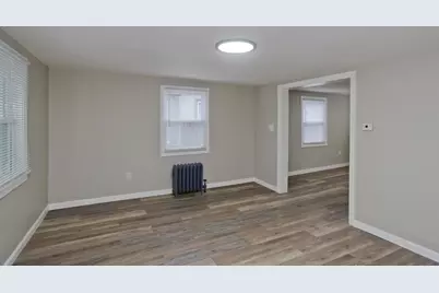 151 Littleton St, Springfield, MA 01104 - Photo 5