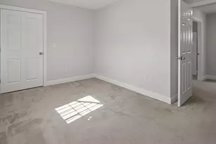 1400 Gorham St, Lowell, MA 01852 - Photo 23