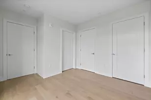 301 Border St, Boston, MA 02128 - Photo 9