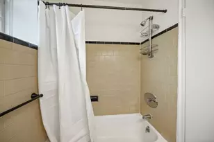 56 Elm St, Worcester, MA 01609 - Photo 17