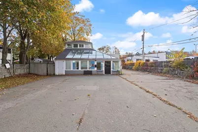 430 Maple St, Danvers, MA 01923 - Photo 3