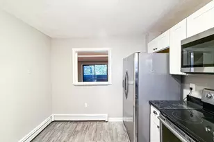 24 Wilson St, Marlborough, MA 01752 - Photo 5