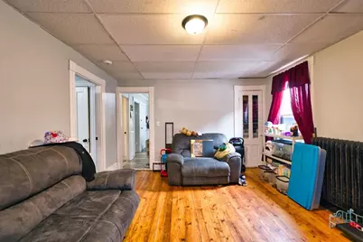 324 Cottage St, New Bedford, MA 02740 - Photo 11