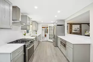 28 Chestnut Hill Rd, Chelmsford, MA 01824 - Photo 11