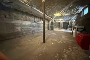 24 Garfield Ave, Boston, MA 02136 - Photo 21