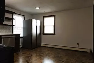 28 Greenwich St, Attleboro, MA 02703 - Photo 3