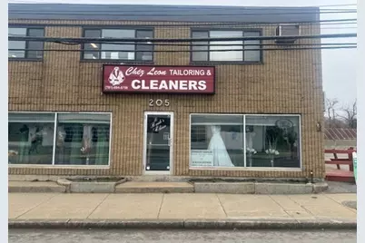 205 Lexington St, Waltham, MA 02452 - Photo 1