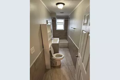 131 5th St, Leominster, MA 01453 - Photo 17