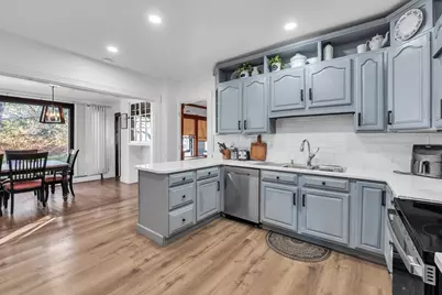 27 Chase St, Orange, MA 01364 - Photo 7