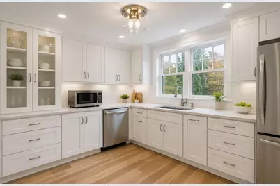 10 Oak St, Wareham, MA 02571 - Photo 9