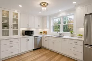 10 Oak St, Wareham, MA 02571 - Photo 9